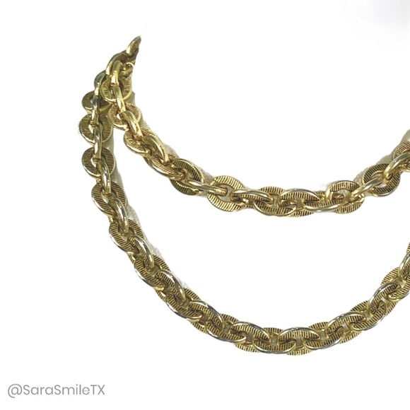 CLUB MONACO Chunky Gold Chain Link Necklace - Picture 9 of 11